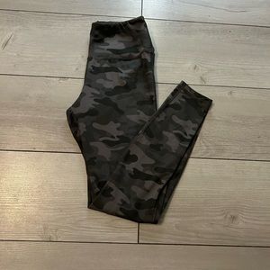Gray camo leggings